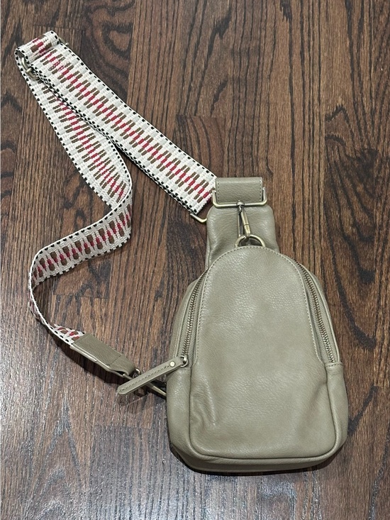 Anthropologie Handbags - Anthropologie Urban Originals Liberty Crossbody Sling Bag Gray Guitar Strap